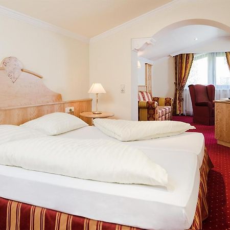 Hotel Jenbacherhof B&B Екстериор снимка