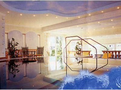 Hotel Jenbacherhof B&B Екстериор снимка