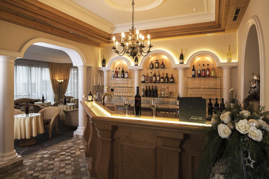 Hotel Jenbacherhof B&B Екстериор снимка
