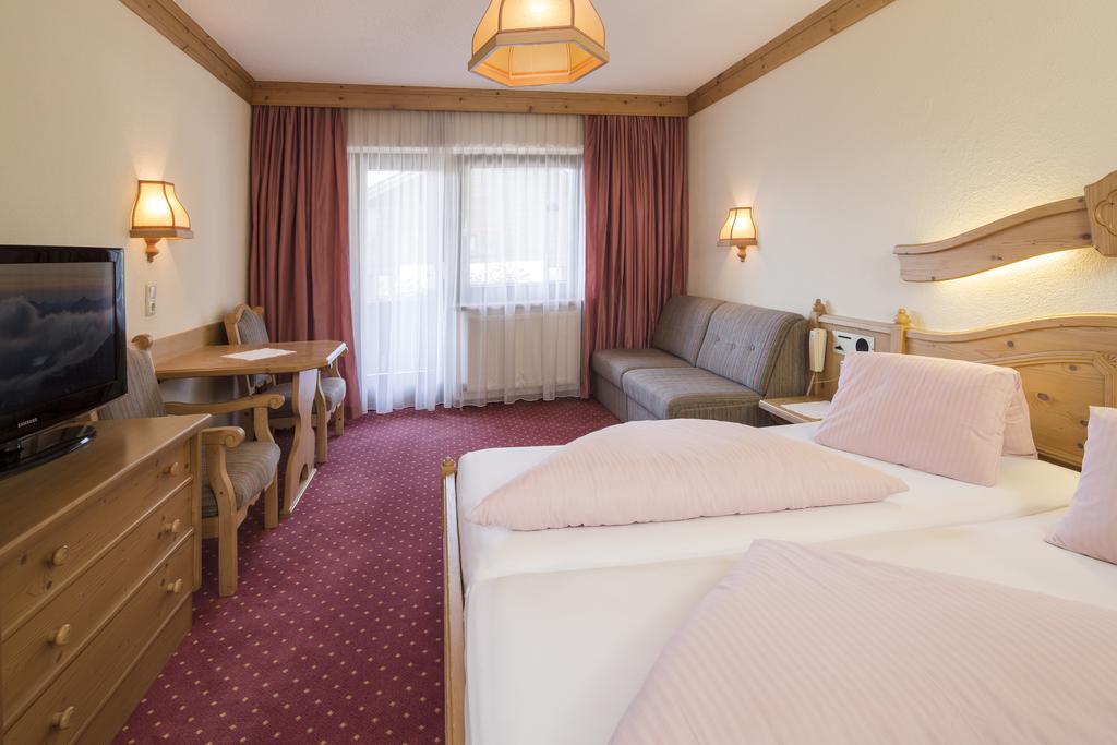 Hotel Jenbacherhof B&B Стая снимка